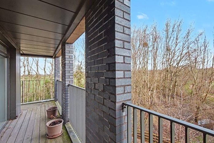 2 Bedroom Flat To Rent In Barton Fields Road, Oxford, OX3