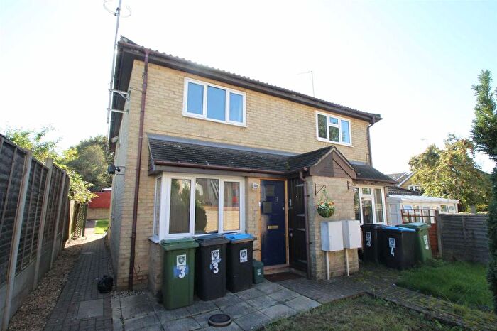 1 Bedroom Property To Rent In Katherine Close, Hemel Hempstead, HP3