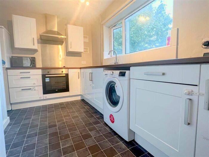 1 Bedroom Flat To Rent In Old Ashby Road, Loughborough, LE11