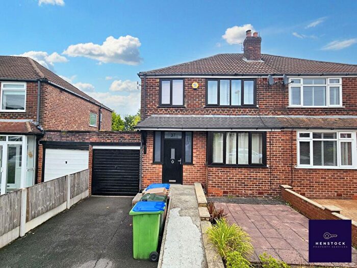3 Bedroom Semi Detached House To Rent In Penrhyn Avenue, Middleton, Manchester, M24