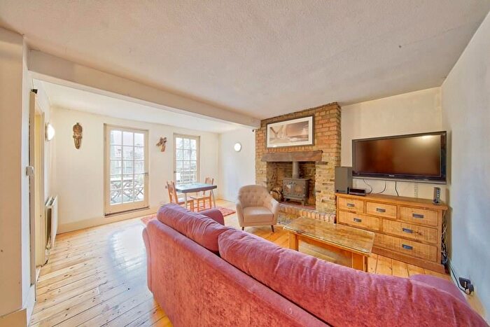 1 Bedroom Property To Rent In Rectory Grove, SW4
