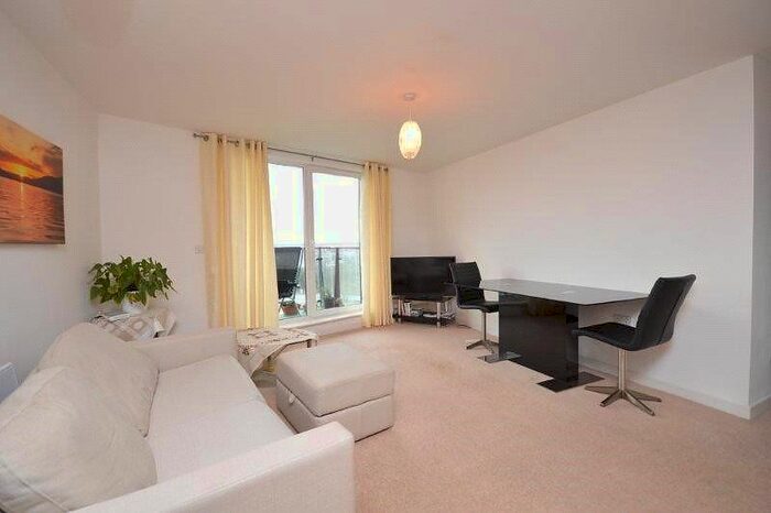 2 Bedroom Flat To Rent In Kings Tower, Marconi Plaza, Chelmsford, CM1