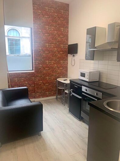 Flat To Rent In Sir Thomas House, City Centre, L1