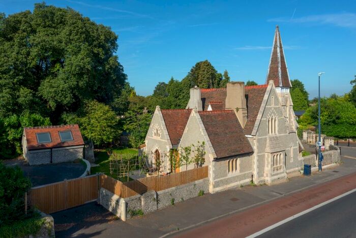 4 Bedroom Detached House To Rent In Sutton Road, Maidstone, ME15