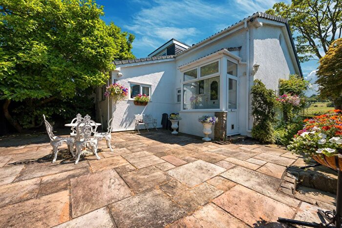3 Bedroom Semi-Detached Bungalow For Sale In Chorley Road, Parbold, WN8