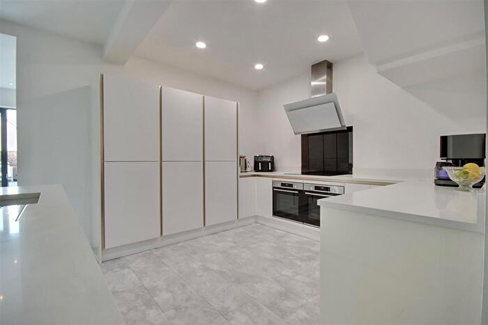 3 Bedroom Property For Sale In Northern Parade, Portsmouth, PO2