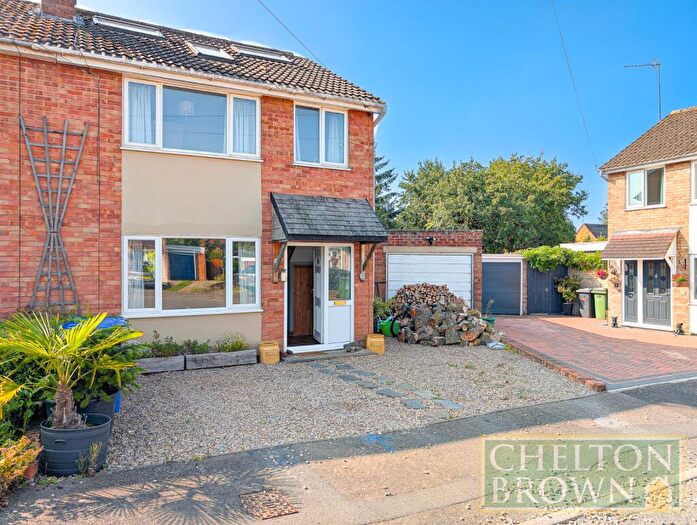 3 Bedroom Semi-Detached House For Sale In Moores Close, Bugbrooke, West Northamptonshire, NN7