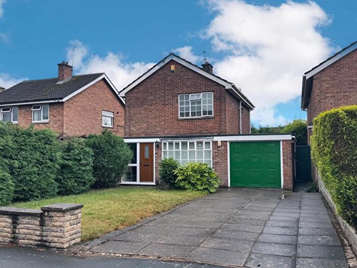 3 Bedroom Detached House For Sale In Carsington Crescent, Allestree, Derby, DE22