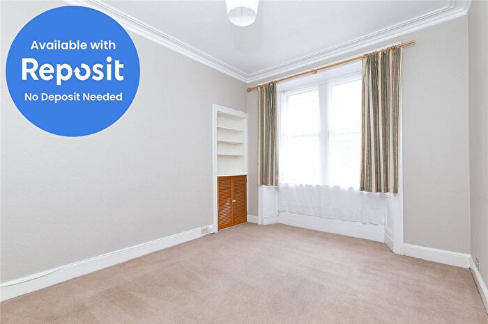 2 Bedroom Flat To Rent In Temple Park Crescent, Edinburgh, EH11