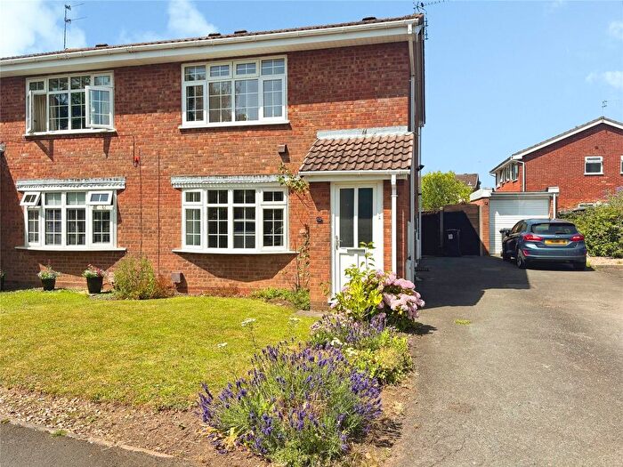 1 Bedroom Flat To Rent In Worcester Grove, Perton, Wolverhampton, Staffordshire, WV6
