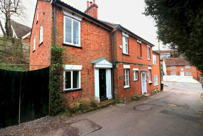 3 Bedroom Semi-Detached House To Rent In London Road, Welwyn, AL6