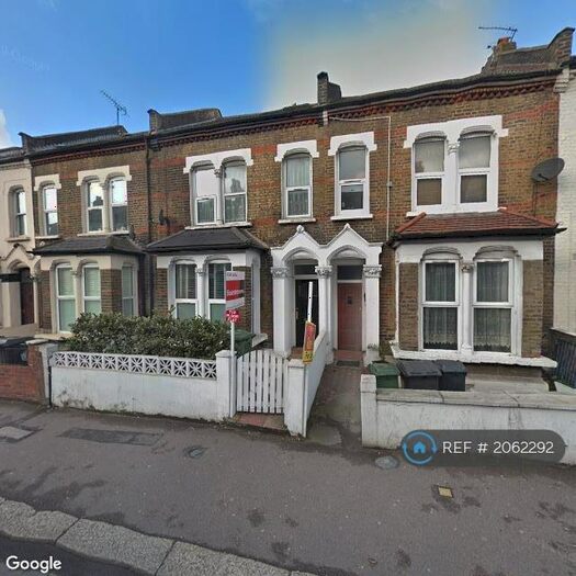 3 Bedroom Flat To Rent In High Road Leyton, London, E15
