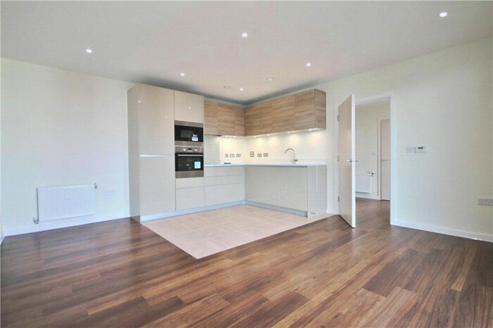 1 Bedroom Flat To Rent In Palmerston Road, London, W3