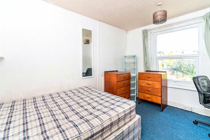 5 Bedroom Terraced House To Rent In Avenue Road, Southampton, Hampshire, SO14