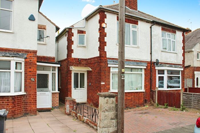 4 Bedroom Semi-Detached House To Rent In Shetland Road, Belgrave, Leicester, LE4