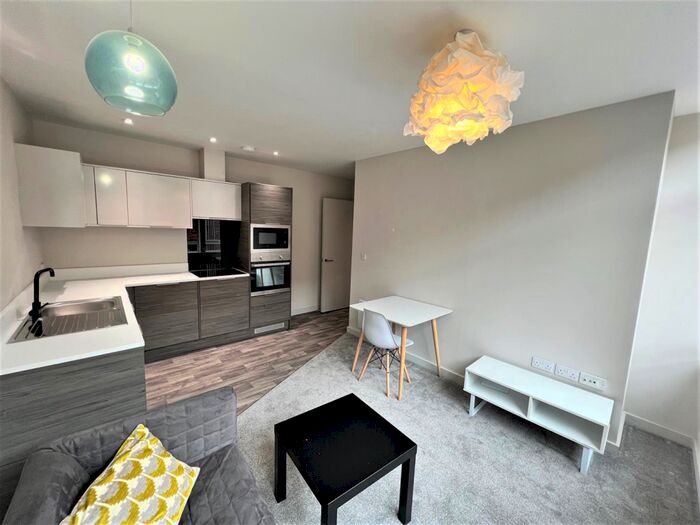 1 Bedroom Apartment To Rent In -Bedroom Apartment -, Bond Street, Hull, K2