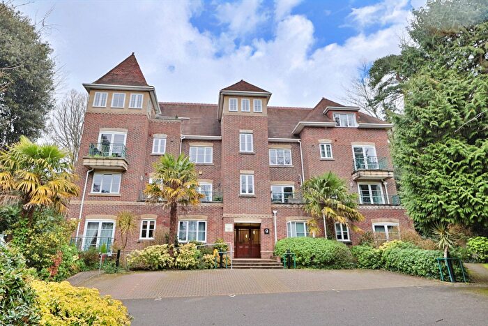3 Bedroom Penthouse For Sale In Branksome Wood Road, Bournemouth, BH2
