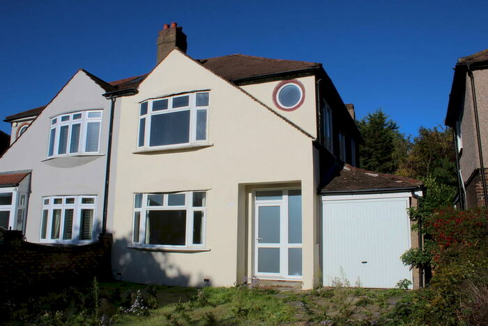 3 Bedroom Semi-Detached House To Rent In Leysdown Road, London, SE9