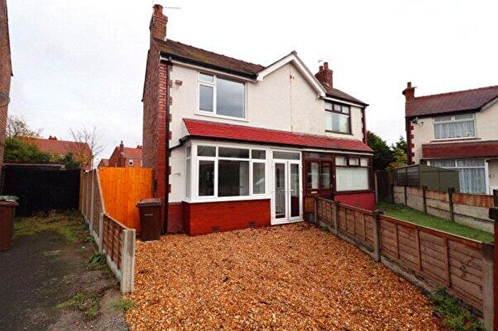 2 Bedroom Semi-Detached House For Sale In Wennington Road, Southport, Merseyside, PR9