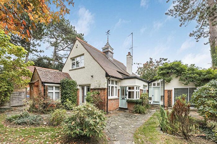 4 Bedroom Property To Rent In King Edwards Grove, Teddington, TW11