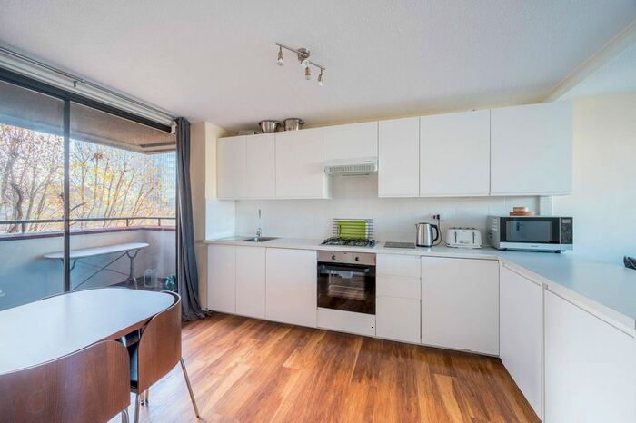 1 Bedroom Flat To Rent In Hopton Street, South Bank, London, SE1