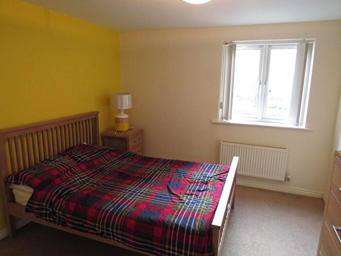 2 Bedroom Flat To Rent In Templars Court, Nottingham, NG7