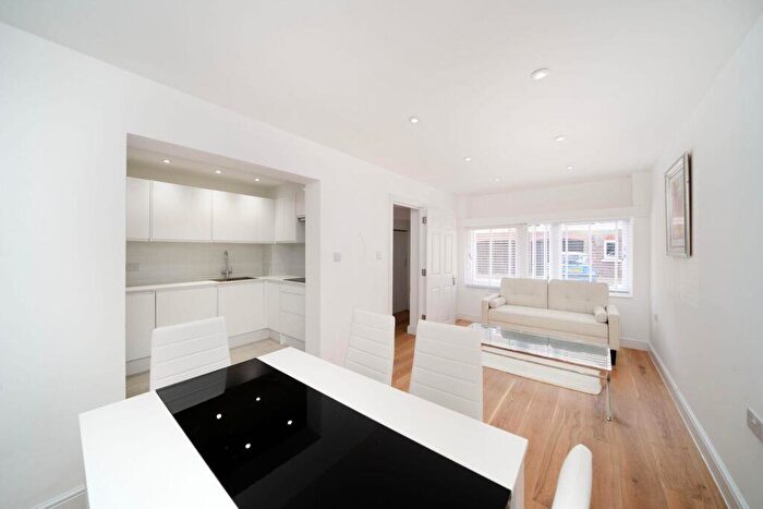 3 Bedroom House For Sale In Maple Mews, Maida Vale, NW6