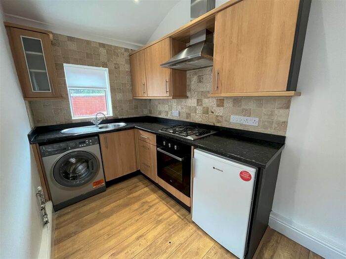 2 Bedroom End Of Terrace House To Rent In Fir Street, Eccles, Manchester, M30