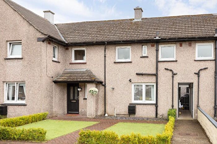 3 Bedroom Terraced House For Sale In Mains Avenue, Helensburgh, Dunbartonshire, G84