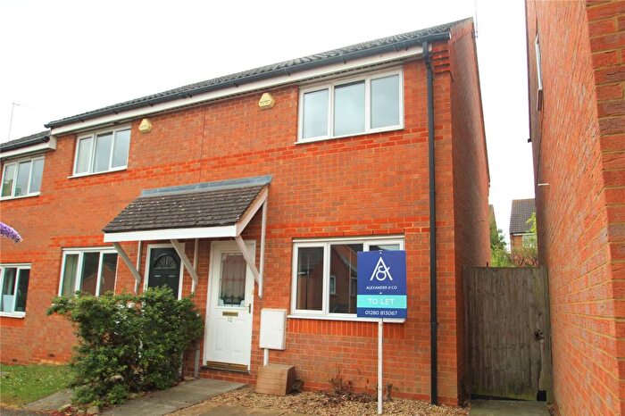 2 Bedroom Terraced House To Rent In Clover End, Buckingham, MK18