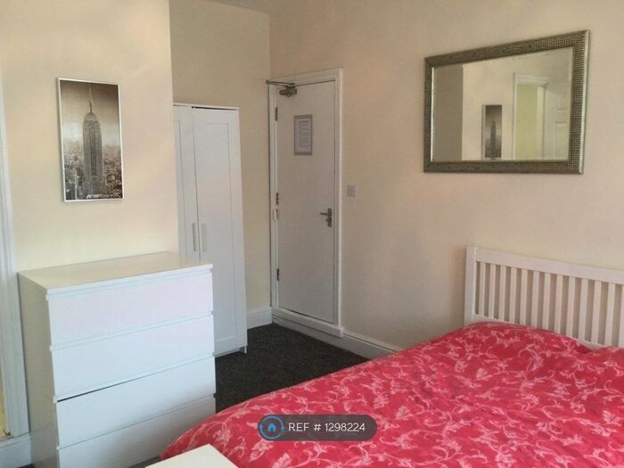 Studio To Rent In Wren St, Co Entry CV2