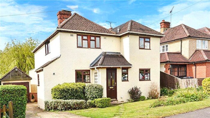 4 Bedroom Detached House For Sale In Hazell Road, Farnham, GU9