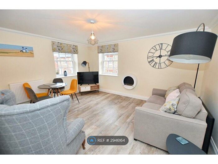2 Bedroom Flat To Rent In Eccles Way, Holt, NR25
