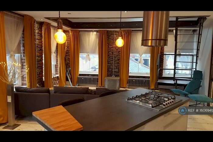 2 Bedroom Flat To Rent In Clare Road, Cardiff, CF11