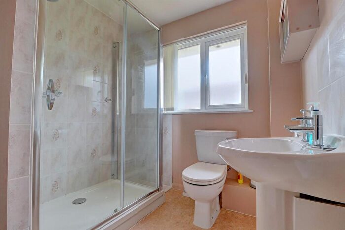 2 Bedroom Detached Bungalow For Sale In West Moor Close, Northam, EX39