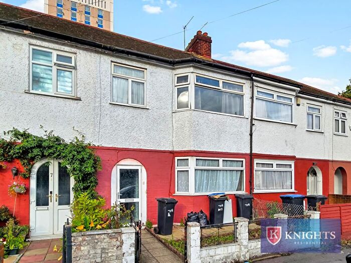 3 Bedroom Terraced House To Rent In Cavendish Road, Edmonton, London, N18