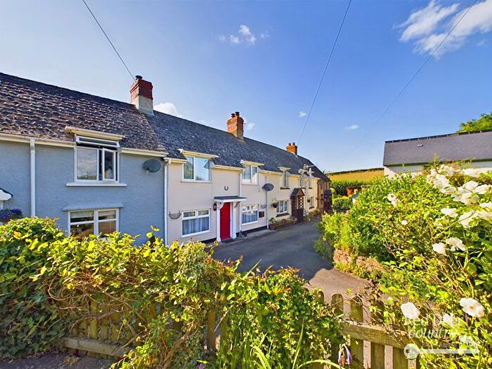 2 Bedroom Property For Sale In Tanyard, Carhampton, Minehead, TA24