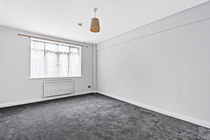 1 Bedroom Property To Rent In Adelaide Road, Swiss Cottage, London, NW3