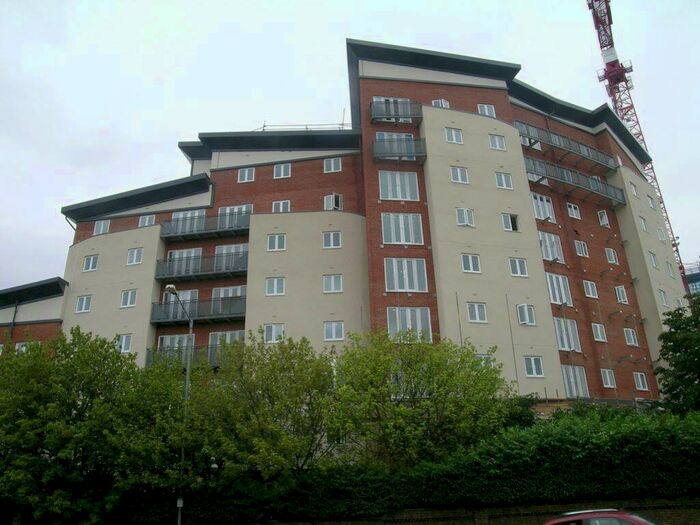 1 Bedroom Flat To Rent In Aspects Court, SL1
