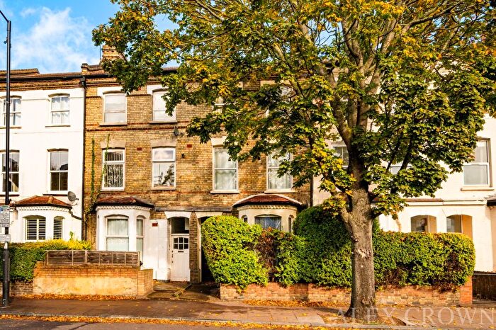 5 Bedroom Terraced House For Sale In Blackstock Road, Finsbury Park, N4