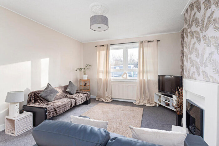 2 Bedroom Flat For Sale In Auldhill Road, Bridgend, West Lothian, EH49