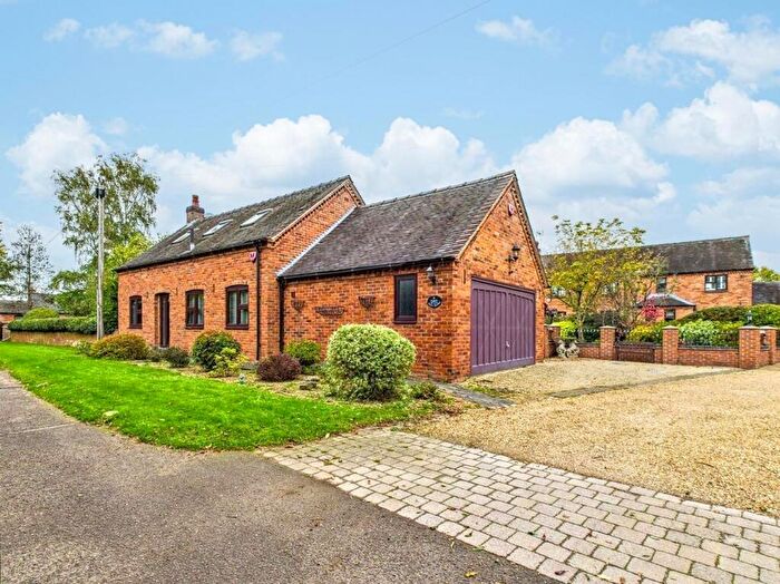 4 Bedroom Detached Bungalow For Sale In Duck Street, Egginton, Derby, DE65
