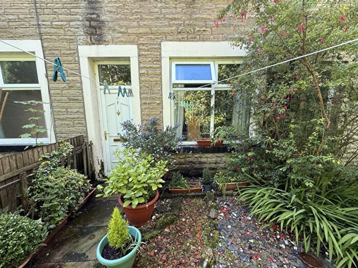 2 Bedroom Terraced House For Sale In King Street Terrace, Brierfield, Lancashire, BB9