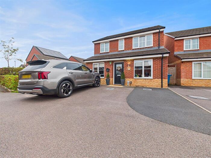 3 Bedroom Detached House For Sale In Paterson Drive, Stafford, ST16