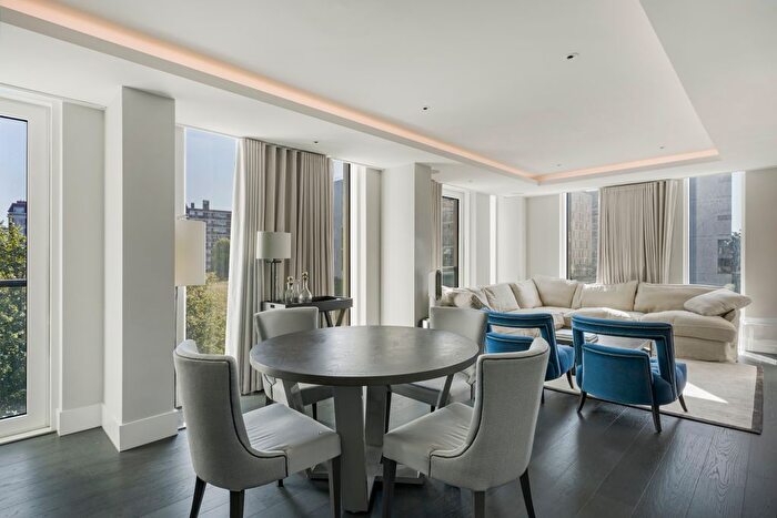 2 Bedroom Flat For Sale In Radnor Terrace, West Kensington, London, W14