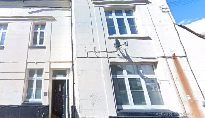 1 Bedroom Flat To Rent In High Street, St Mary Cray, Orpington, Kent, BR5