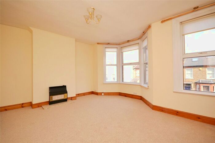 1 Bedroom Maisonette To Rent In Fredericks Place, North Finchley, London, N12