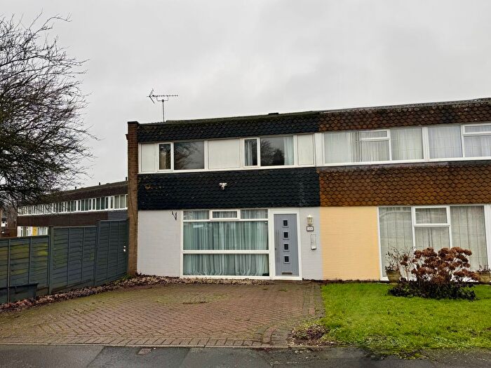 3 Bedroom End Of Terrace House For Sale In Foredrove Lane, Solihull, B92