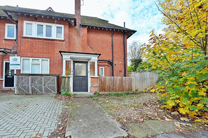 1 Bedroom Flat To Rent In Langley Road, Watford, WD17
