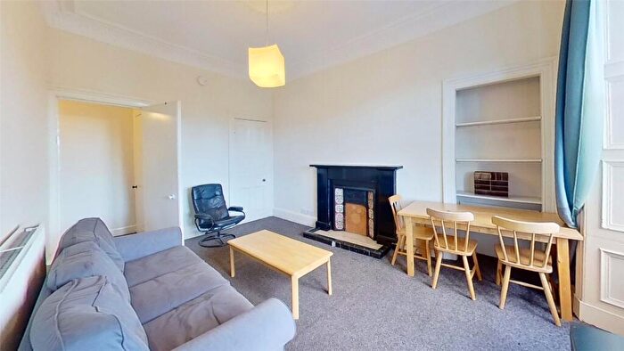 2 Bedroom Flat To Rent In Jeffrey Street, Edinburgh, EH1